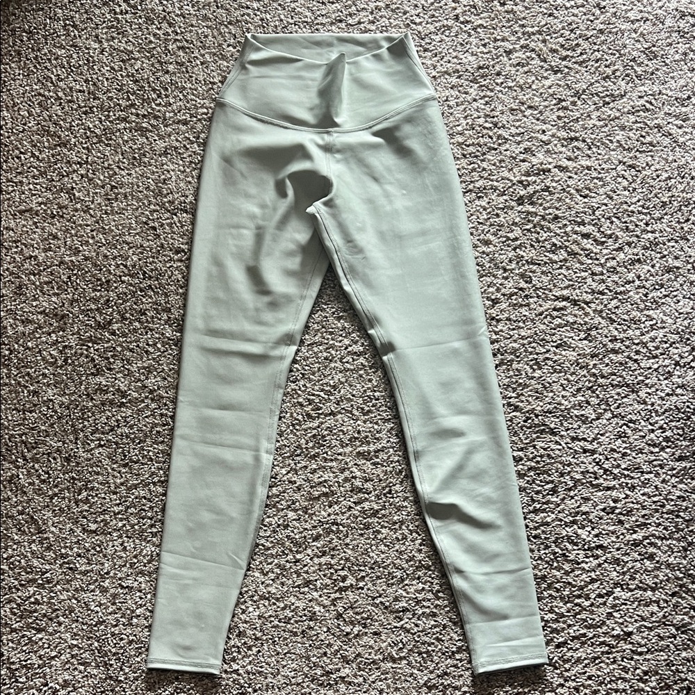 ALO Yoga Light Gray Leggings